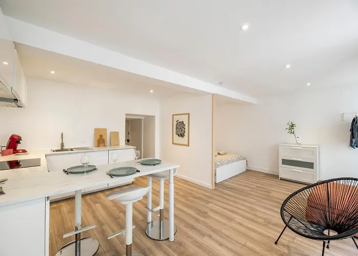 Quartier Du Chateau, Superbe Appartement Avec Parking